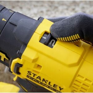 Stanley Fatmax SCD718D2A ® V20 18V 2.0AH Çift Akülü Darbeli Matkap + 85 Parça Set